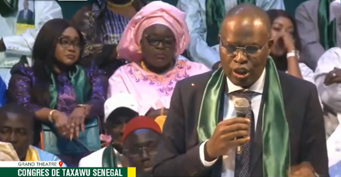 Khalifa Sall lors du congrès constitutif de Taxawu Sénégal