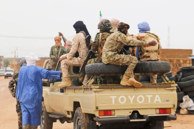 Combattants du Front de libération de l'Azawad (FLA) lors d'un congrès à Kidal en août 2022