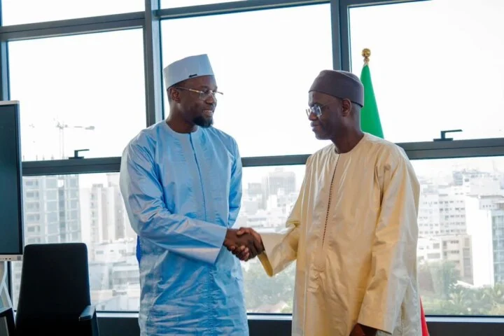 Passation de services entre Ousmane Sonko et Ahmadou Al Aminou Lô à la Primature du Sénégal