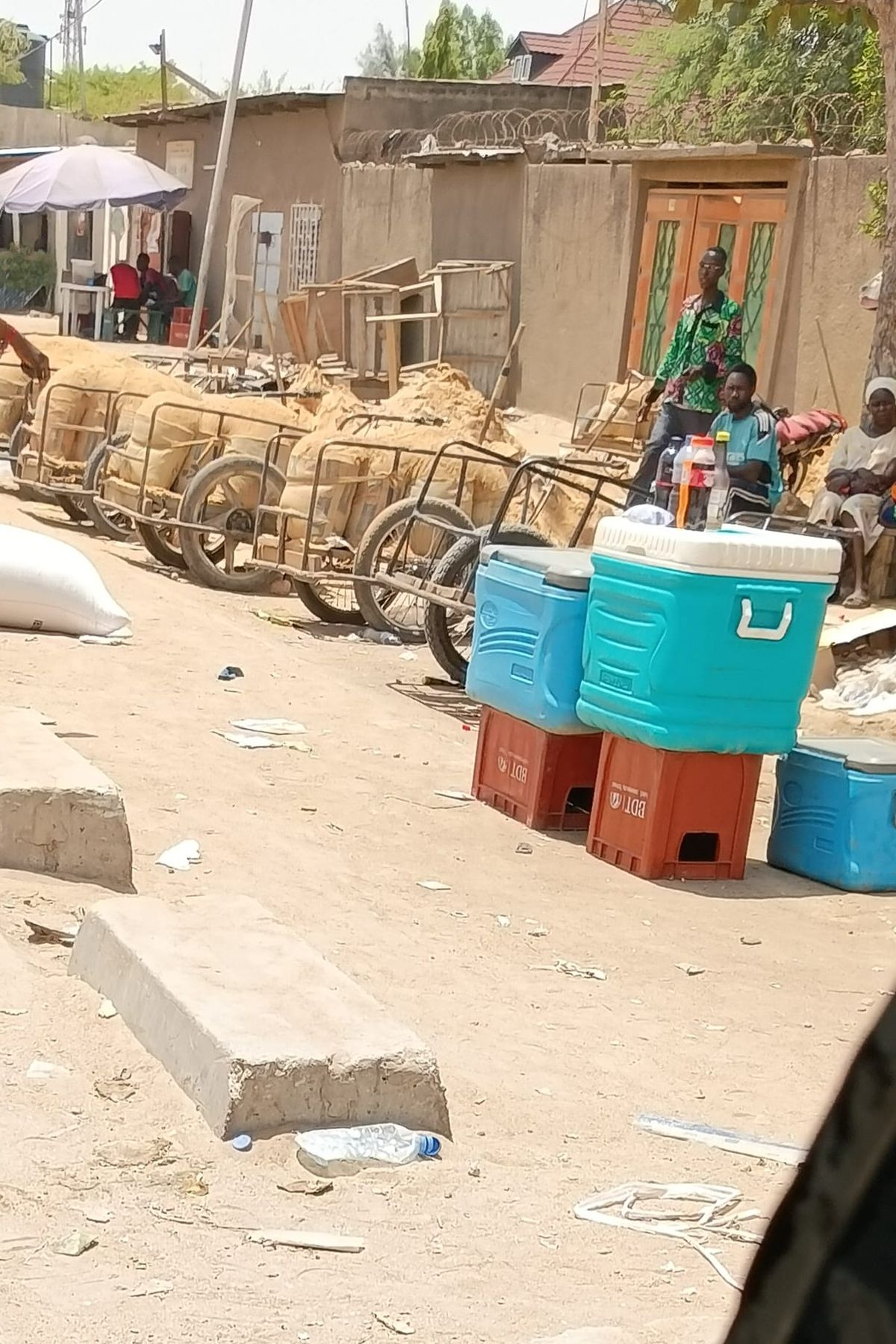 N'Djamena : la jeunesse en quête de survie face à la précarité économique