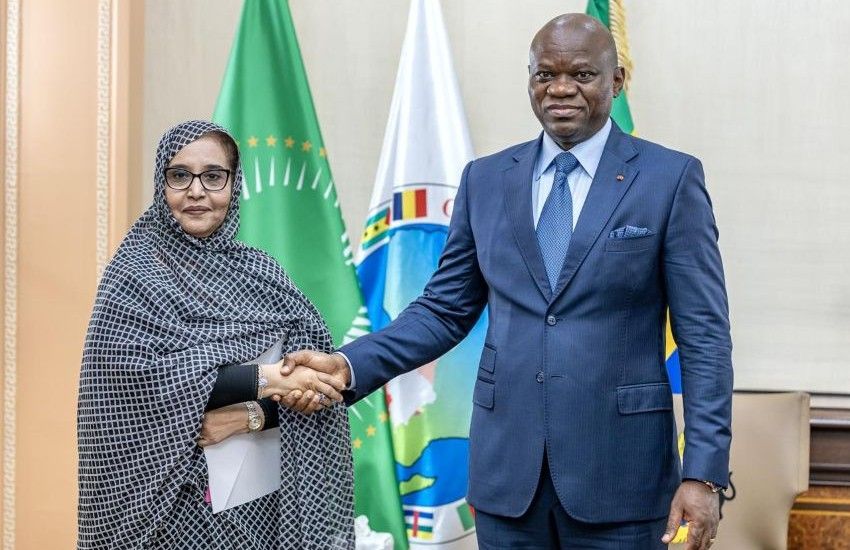 Rencontre diplomatique entre le président gabonais et l'envoyée mauritanienne