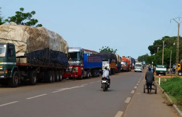 Discussions en cours entre responsables nigériens et béninois pour rouvrir la frontière fermée depuis 2023