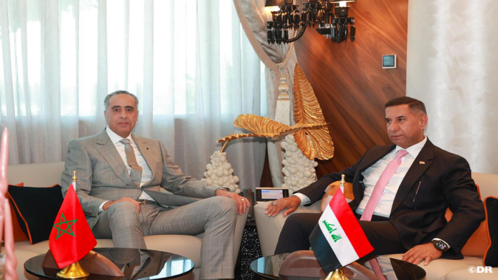 Abdellatif Hammouchi en discussion avec l’ambassadeur irakien à Rabat