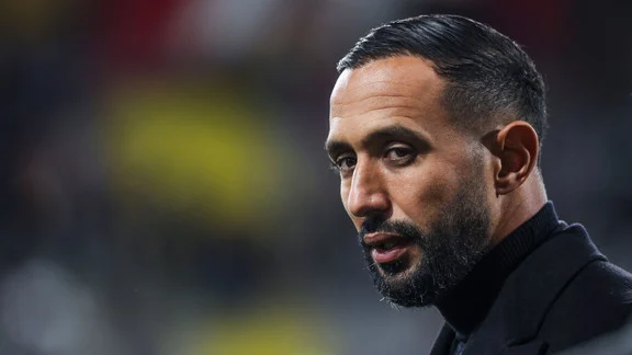 Medhi Benatia en discussion lors de son passage à l'OM