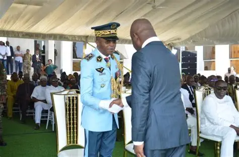 Cérémonie de départ à la retraite du général Bertin Bada à la Base aérienne de Cotonou