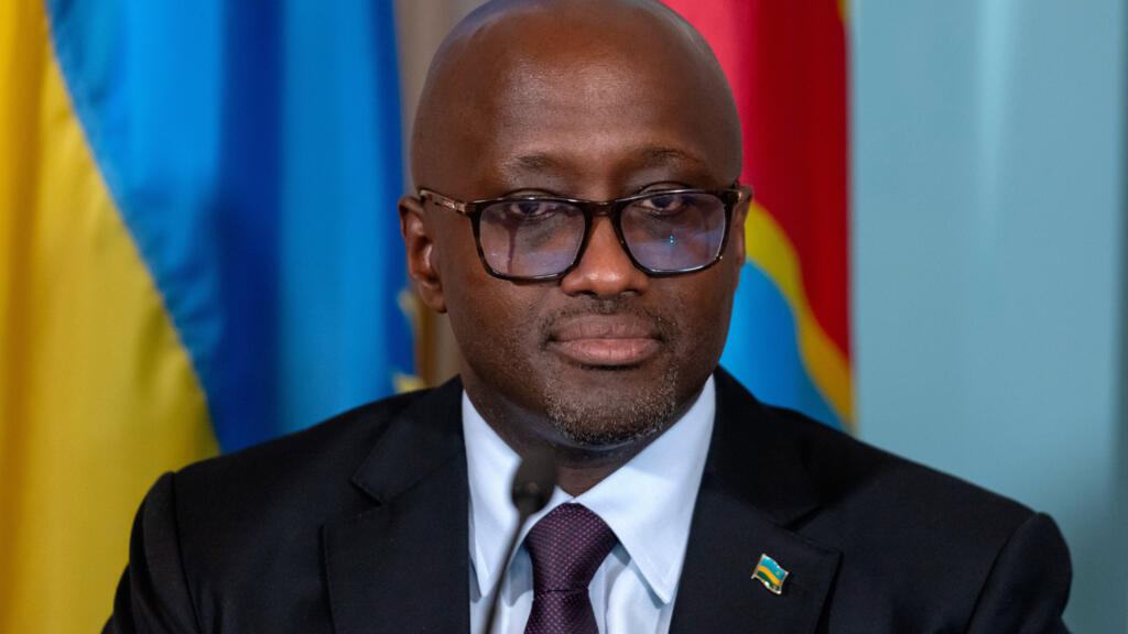 Le ministre rwandais des Affaires étrangères Olivier Nduhungirehe lors d'une cérémonie de signature à Washington en juin 2025