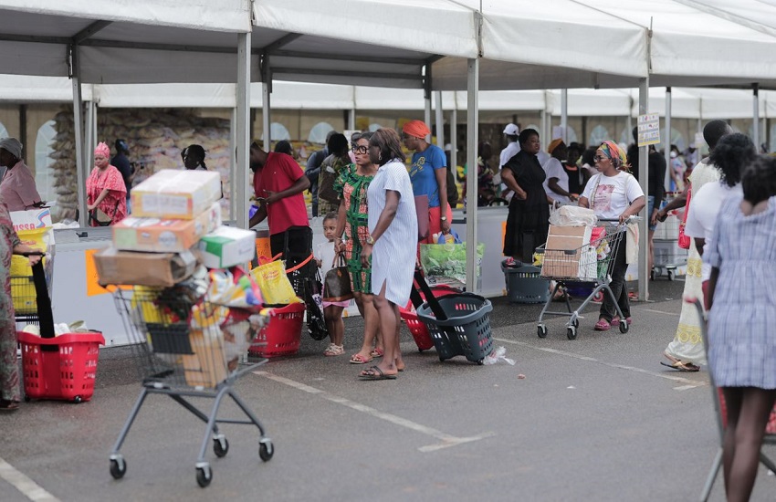 Centrale d'achat du Gabon organisant un méga marché à Angondjé