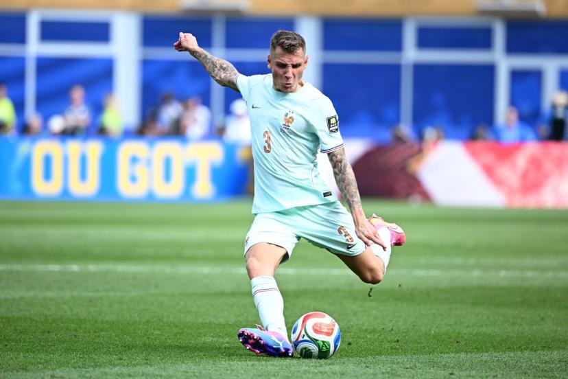 Lucas Digne, latéral gauche, prêt à rejoindre le PSG après la Coupe du monde 2026