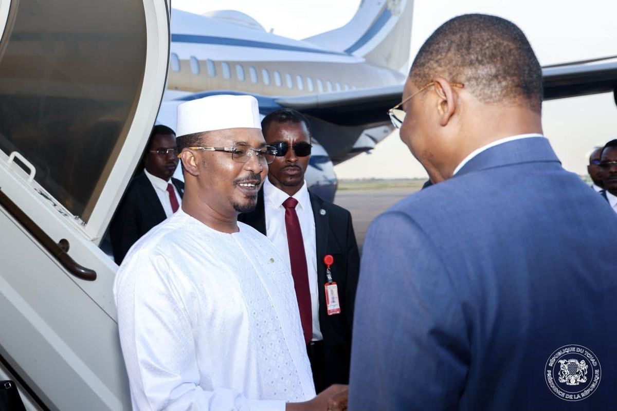 Portrait officiel du président tchadien lors de son retour de mission
