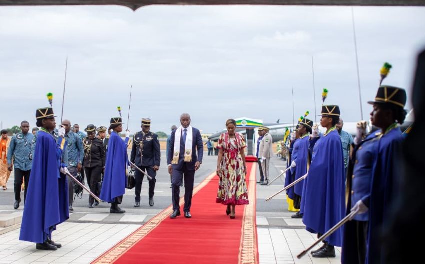 Le président gabonais Brice Clotaire Oligui Nguema de retour à Libreville après une tournée africaine