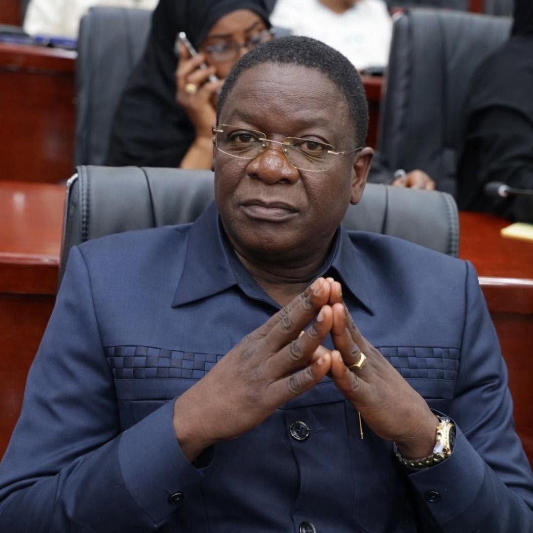 Signature du décret de grâce présidentielle au Tchad, symbole d'apaisement politique